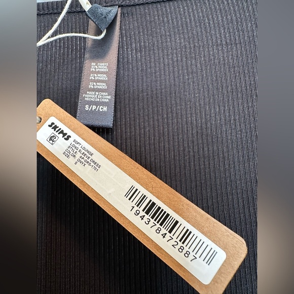 SKIMS Soft Lounge Long sleeve‎ Dress Size Small in Onyx Black NWT Tik Tok Famous - Picture 9 of 9